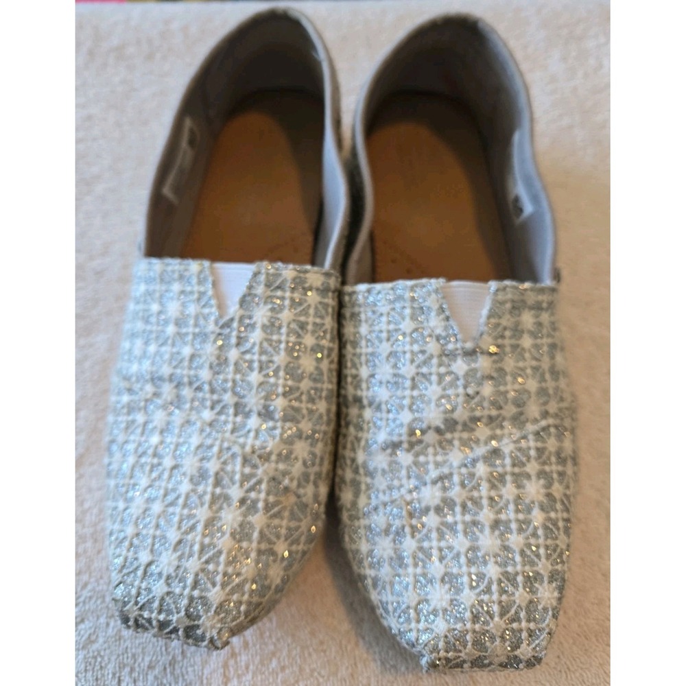 Toms Classic Silver Crochet‎ Lace Size 5.5